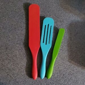 Mad‎ Hungry 3-Piece Silicone Spurtle Set - Red, Blue, Green Utensils (Kalorik)